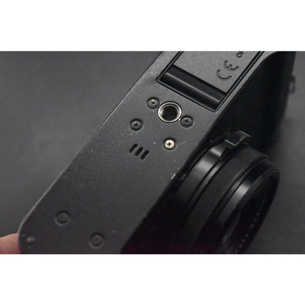 Fujifilm X100f 24.3mp Digital Camera Black From Japan [near Mint Sc 44900]5424 Refurbished4