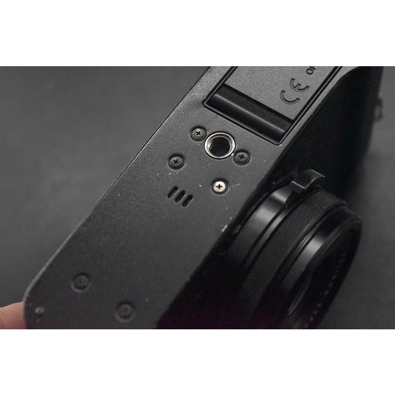 Fujifilm X100f 24.3mp Digital Camera Black From Japan [near Mint Sc 44900]5424 Refurbished4