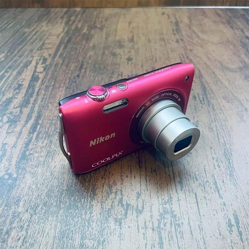 Nikon Coolpix S3300 Pink 16.0mp Digital Camera English Languege Wbattery Refurbished2